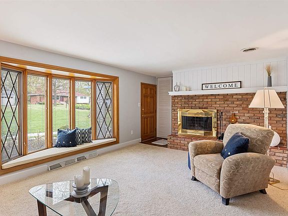 5th image of 3041 Brookwood Cir