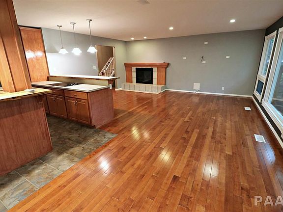 4th image of 3537 W Capitol Dr