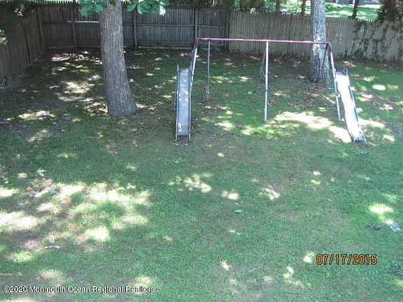 5th image of 1442 Forest Ave