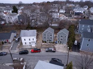 380 Hawkins St, Providence, RI 02904