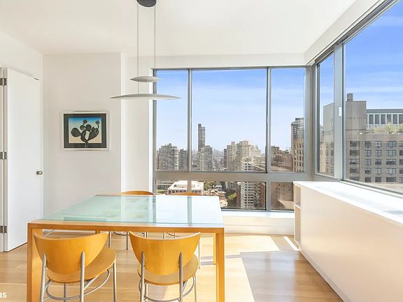 3rd image of 2 Columbus Ave APT 31B