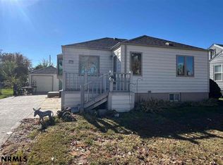 322 W 16th St, Scottsbluff, NE 69361