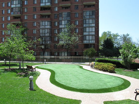 Putting green