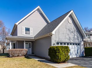 1577 Pinetree Dr, Gurnee, IL 60031