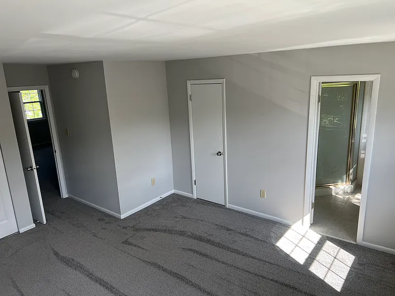 Master Bedroom w/walk- in closet and Bathroom