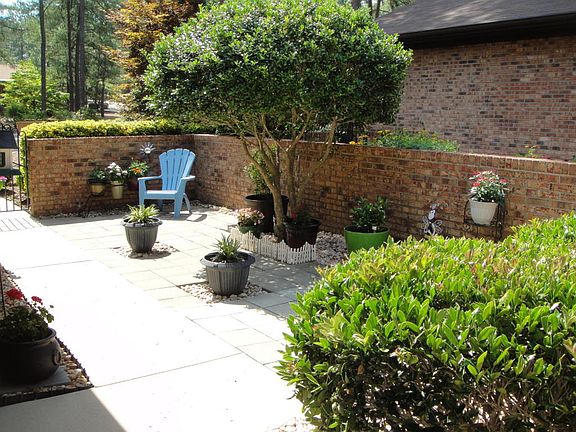 3rd image of 865 Willowood Ct