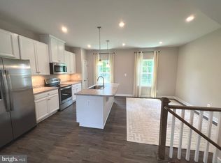 1903 Spearfish Ct, Newark, DE 19702