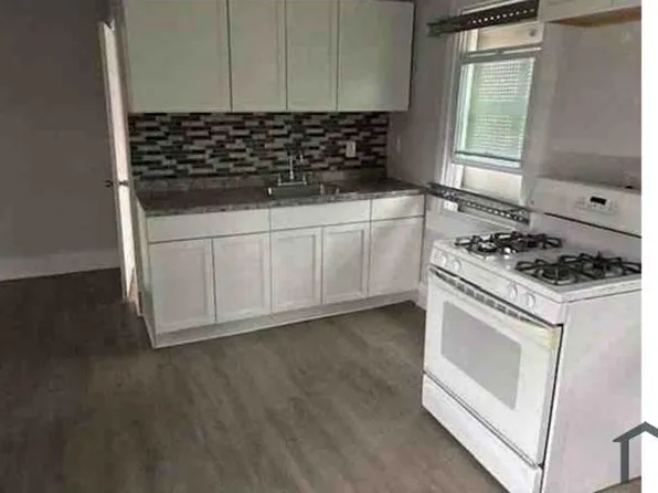 15602 La Salle Blvd, Detroit, MI 48238