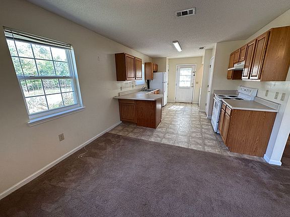 2nd image of 801A Jessica Ln