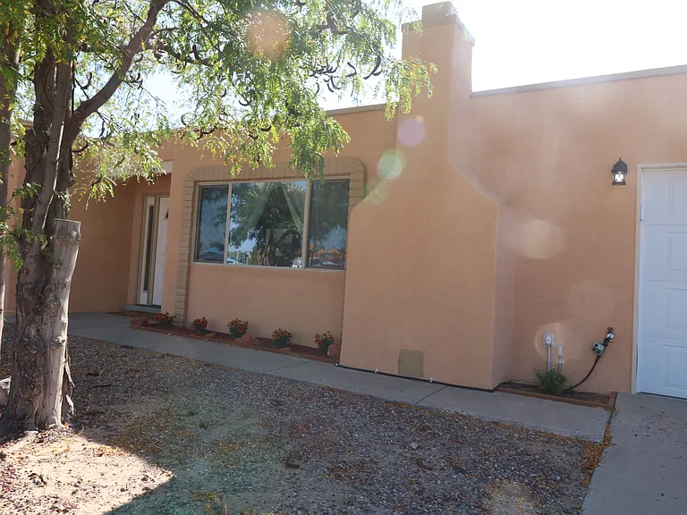 508 Las Marias Dr SE — Photo 37
