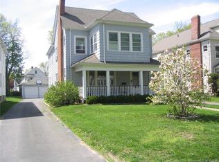 39 Bretton Rd, West Hartford, CT 06119