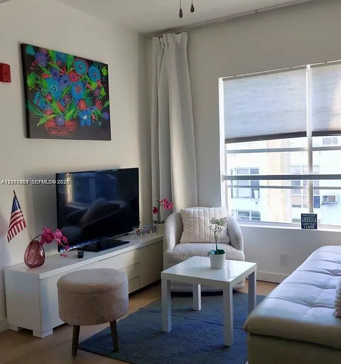 1358 Pennsylvania Ave #301