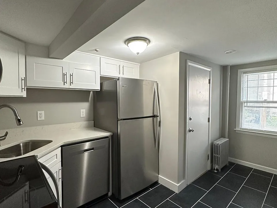 132 Main St #2