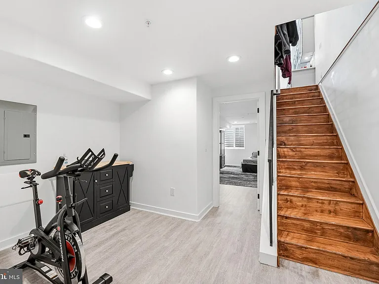 2604 Reed St — Photo 30