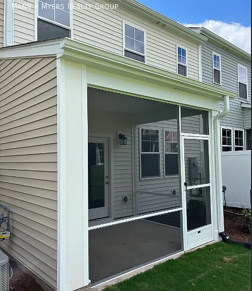5823 Woodlawn Dr — Photo 17