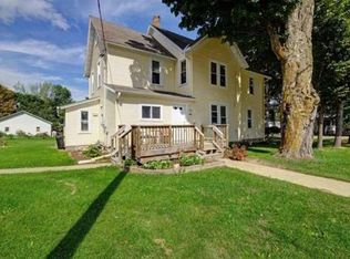 416 Elm St, Birnamwood, WI 54414