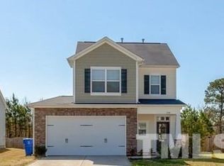 735 Hunters Ridge Dr, Fuquay Varina, NC 27526