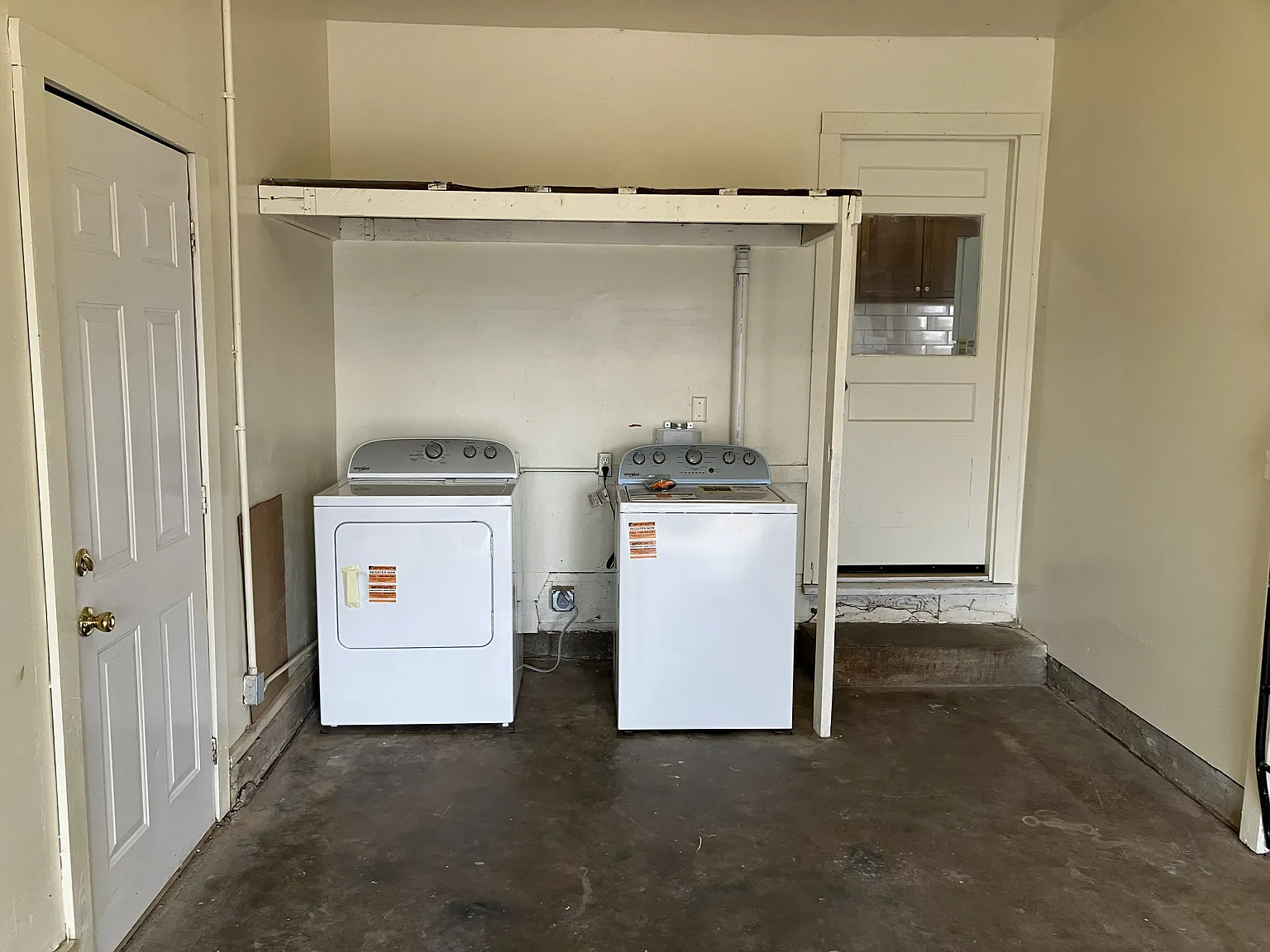 3 bed, 1.5 bath, 1080 sqft, $1,250 — Photo 2