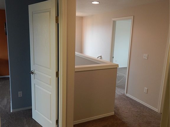 5th image of 404 S Crawford Lane