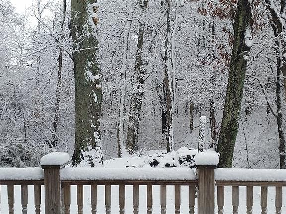 4th image of 140 Green Acres Dr