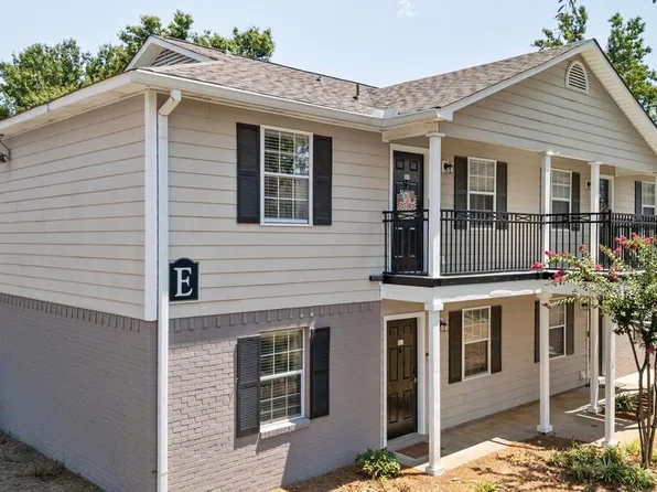 2112 Old Taylor Rd APT E5, Oxford, MS 38655
