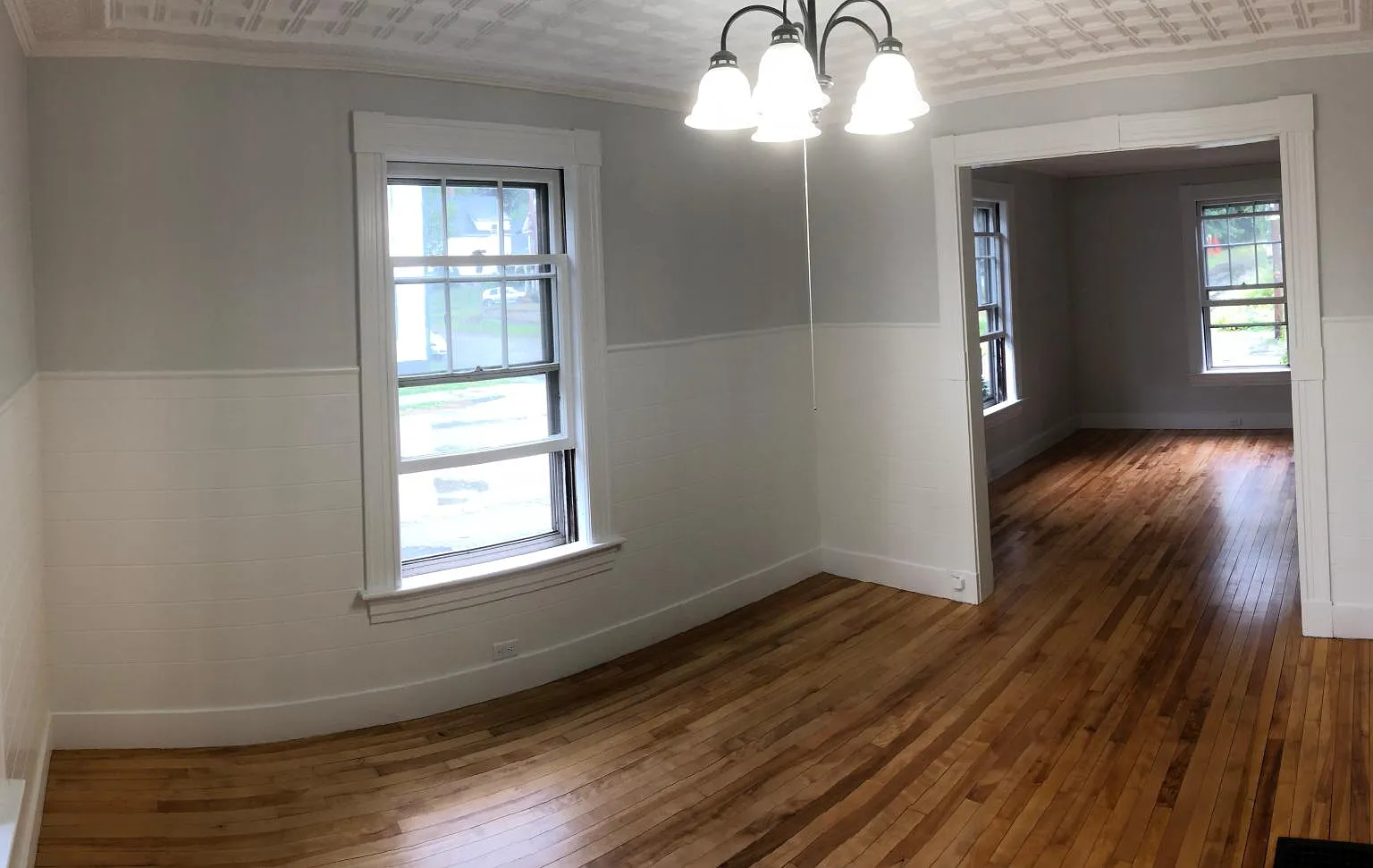 137 Baldwin St — Photo 1