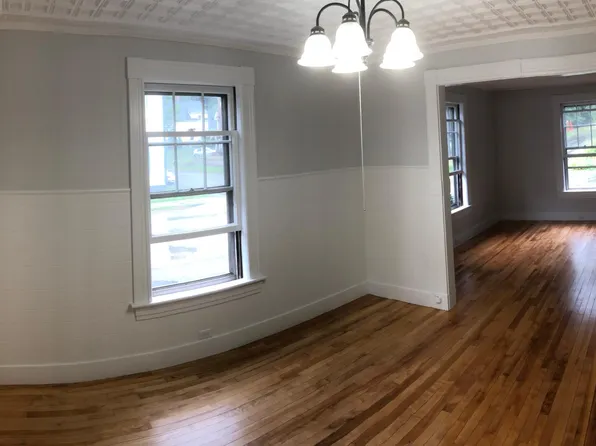 137 Baldwin St #A, Laconia, NH 03246