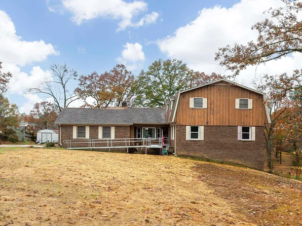 926 Cherokee Trl, Anniston, AL 36206