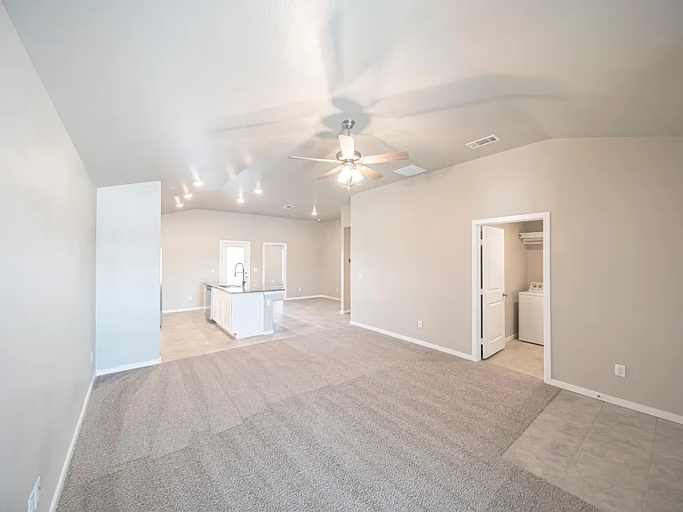 6722 Rio Bravo St — Photo 3