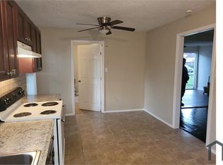 10313 Caxton St, Houston, TX 77016