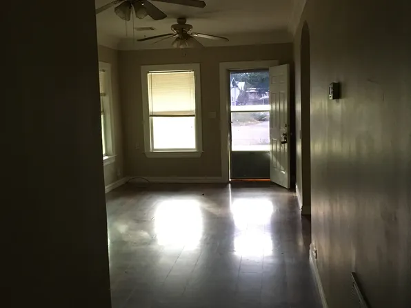 929 S Eastern Ave, Crowley, LA 70526