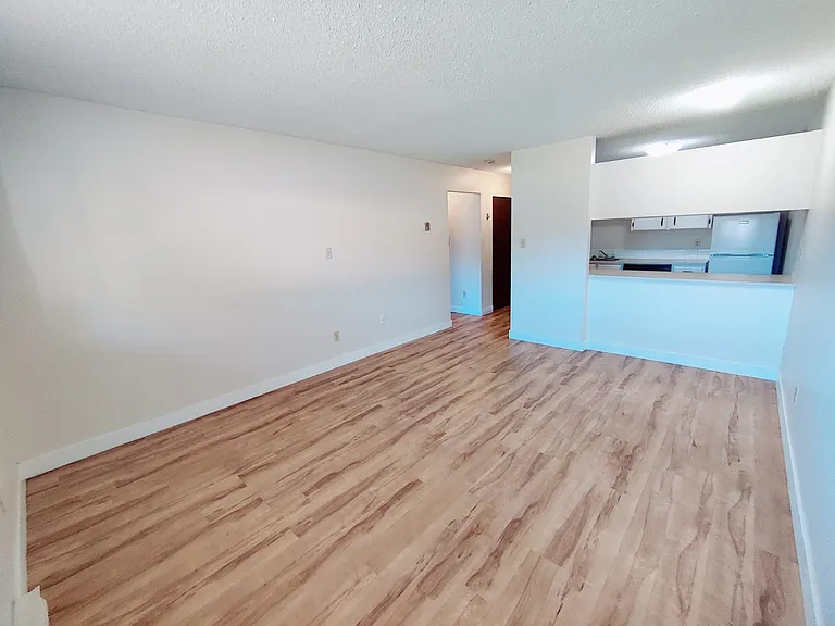 2320 S Main St — Photo 3