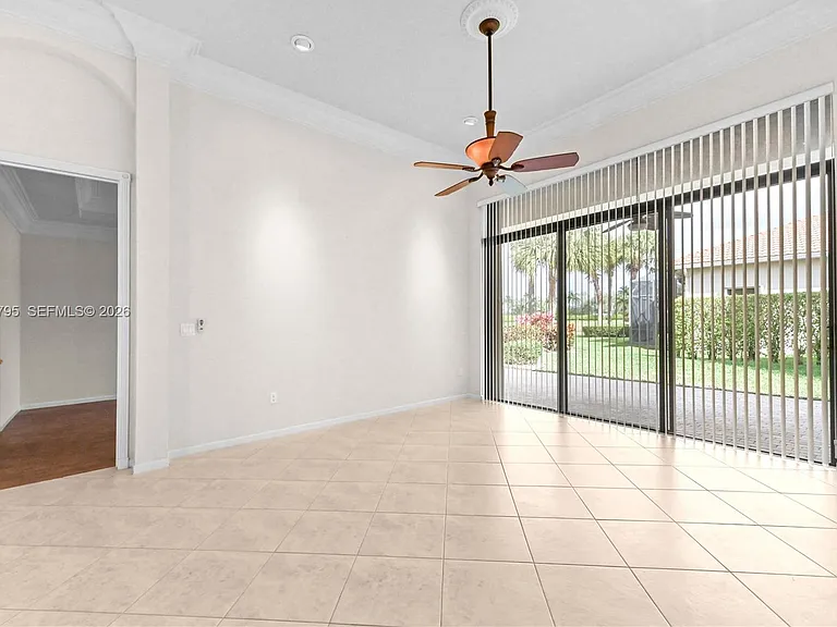 6823 Fabiano Cir — Photo 20