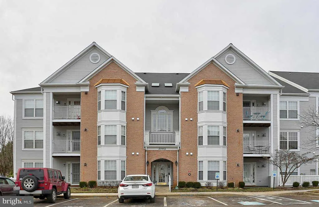 2002 Phillips Ter Unit 11 photo 1