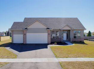 5587 Karakul Ter, Roscoe, IL 61073