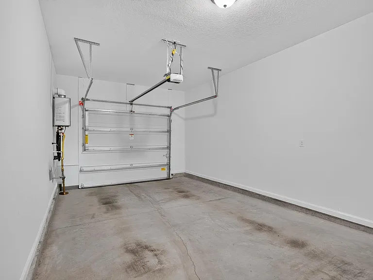 39 Mellowood Ln — Photo 26