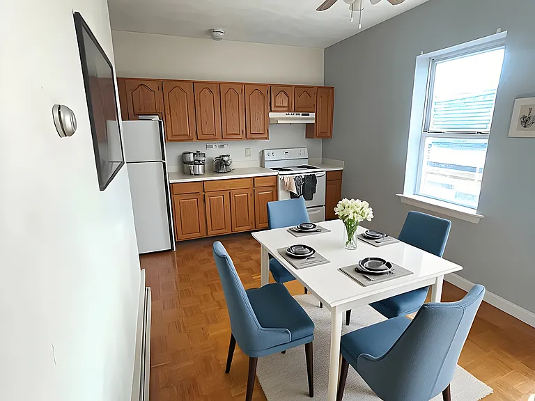 122 Berkshire St #8 — Photo 3