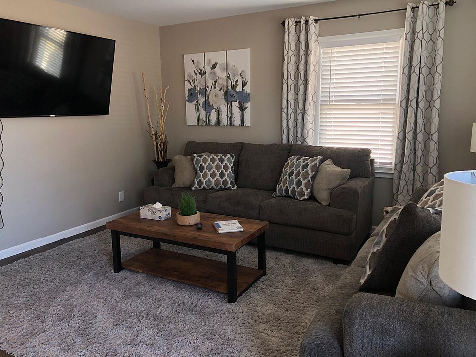 1534 E Broadway St, Bradley, IL 60915 Zillow