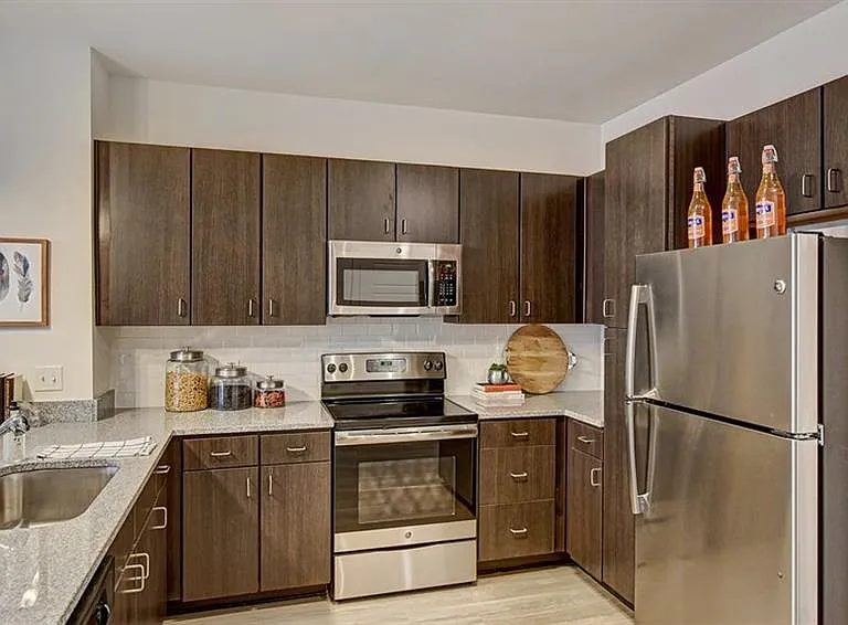 The Emerson — Photo 10