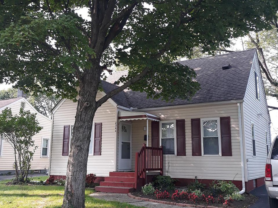 1st image of 2344 Vendome Dr S