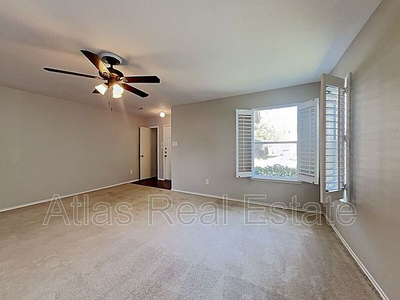 3rd image of 410 Remington Creek Dr