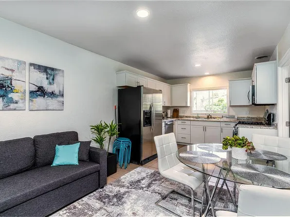134 Tropicana Dr #1, Oceanside, CA 92054