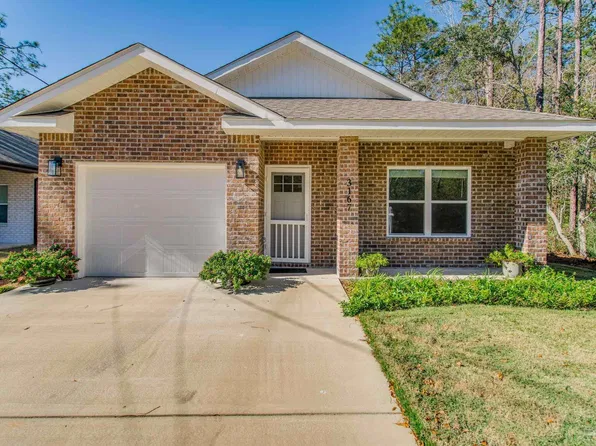 3167 De La Rue Dr, Milton, FL 32583