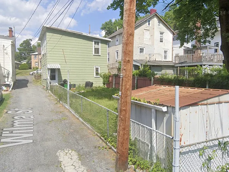 2502 S 5th St — Photo 2