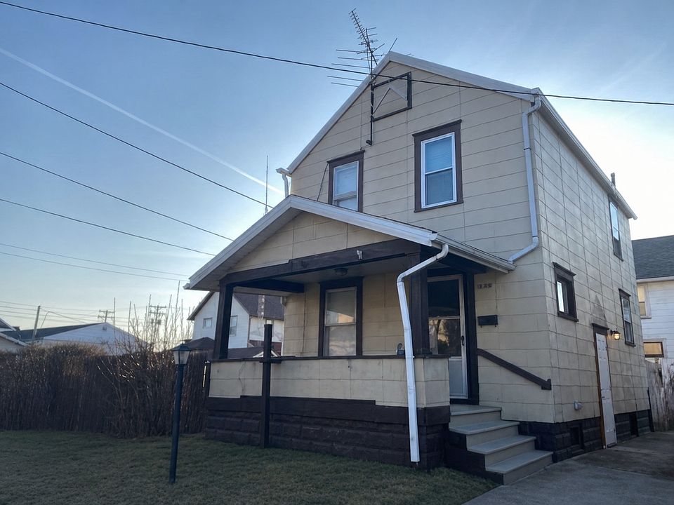 1st image of 1229 Lawn Ave SW