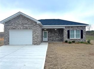 7217 King Rd, Valley, AL 36854