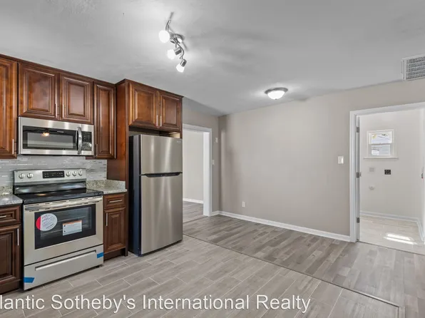 302 Ivey St, Portsmouth, VA 23701