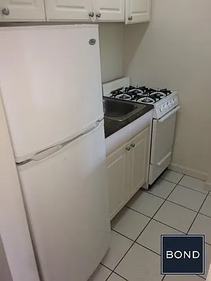 Rented by Bond New York | media 5