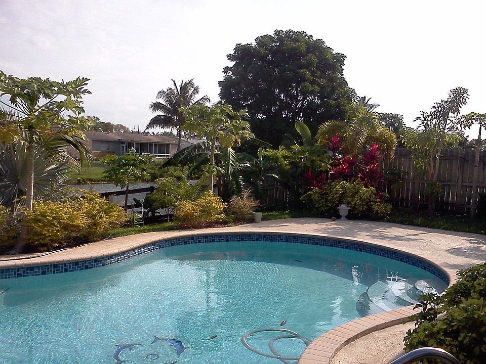 2nd image of 11451 NW 38th Pl