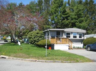 230 F St, Groton, CT 06340